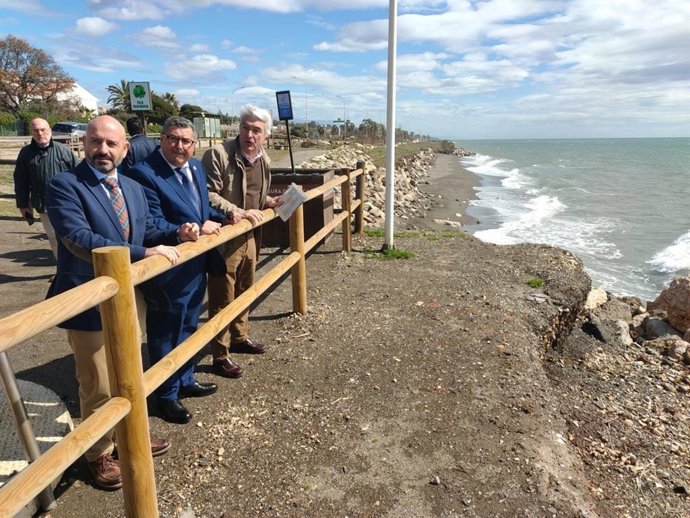Málaga.- El Gobierno recupera un total de 1.800 metros cuadrados de la playa de Chilches, en Vélez-Málaga