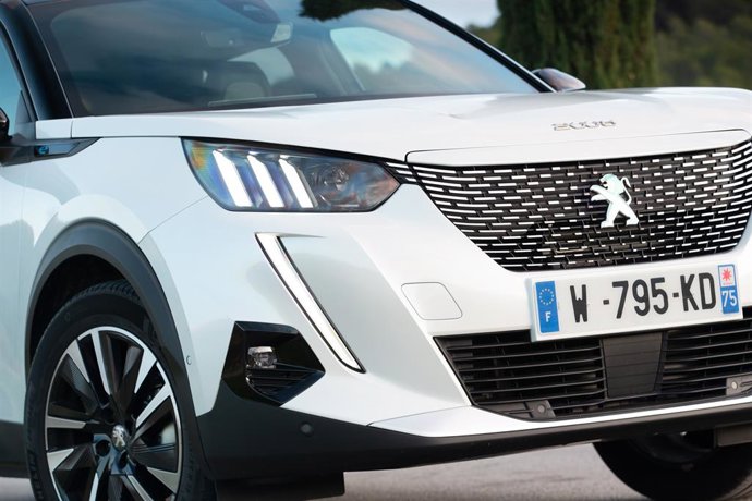 Archivo - Logo de Peugeot.