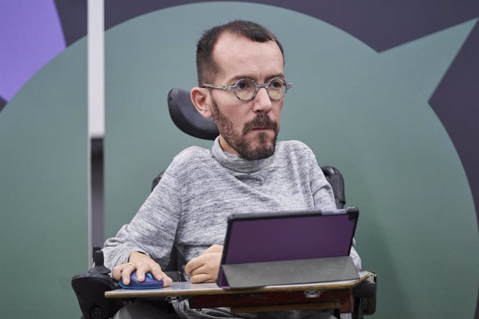 Archivo - El portavoz de Unidas Podemos, Pablo Echenique, durante la celebración de la 'Uni de otoño' en la Facultad de Ciencias Políticas de la Universidad Complutense de Madrid, a 5 de noviembre de 2022, en Madrid (España). Podemos celebra su 'Univers