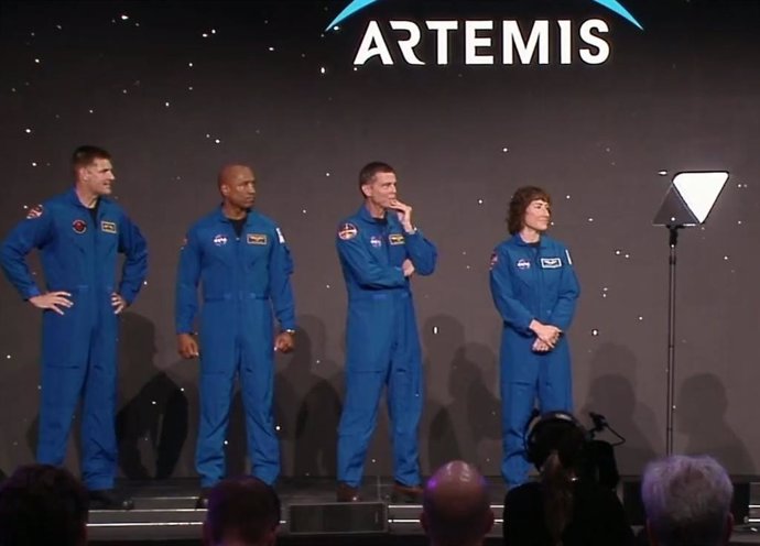 De izquierda a derecha Hansen, Glover, Wiseman y Koch, tripulación de Artemis II