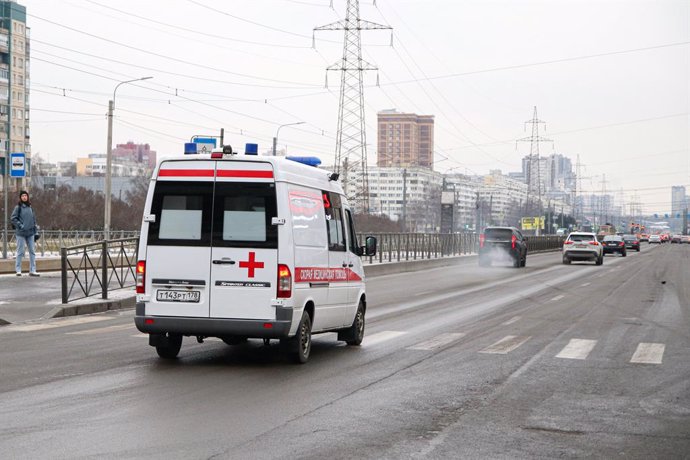 Una ambulancia en San Petersburgo (Archivo)