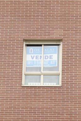 Archivo - Piso en venta