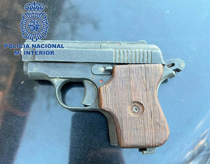 Arma de fuego encontrada el detenido