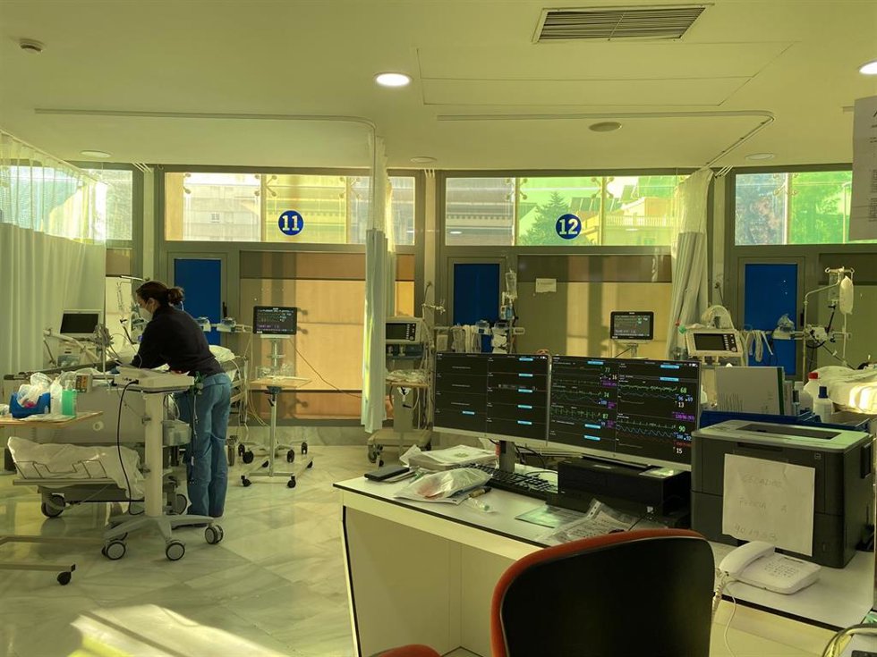Archivo - El Hospital Regional de Málaga en una imagen de archivo 