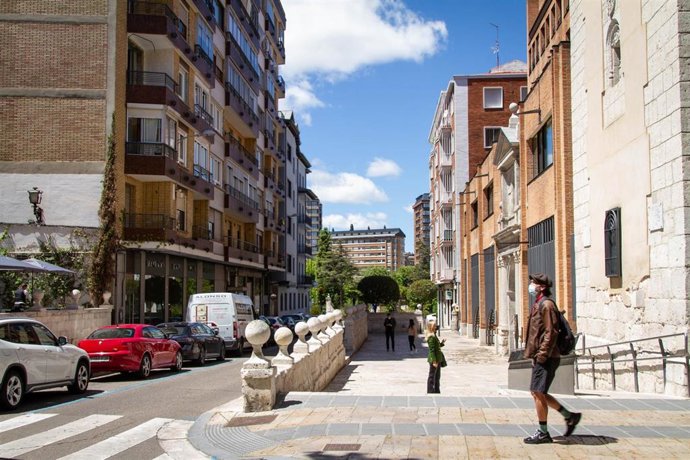 Archivo - Calle Pedro Niño de Valladolid.