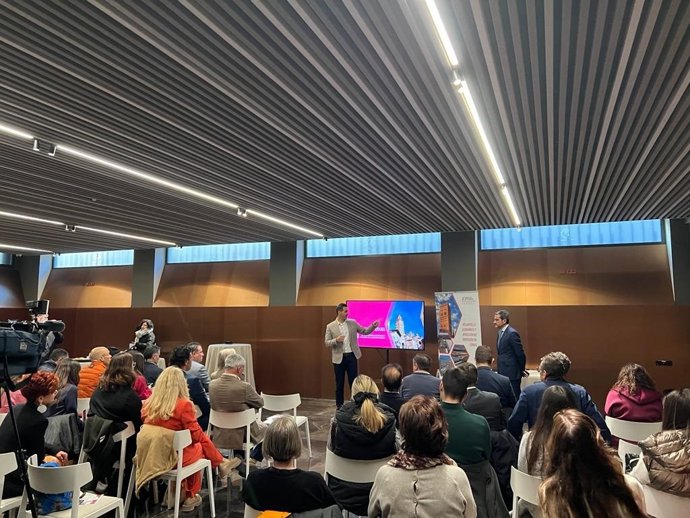 El Ayuntamiento de la capital ha puesto en marcha 'Despega en Teruel'.