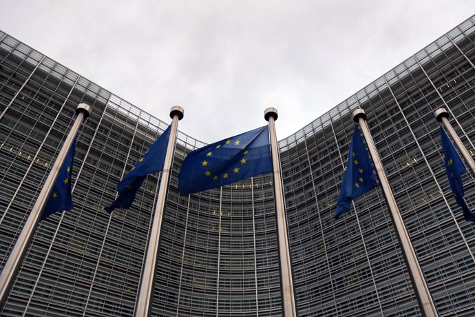 Banderas europeas en la Comisión Europea en Bruselas (Archivo)