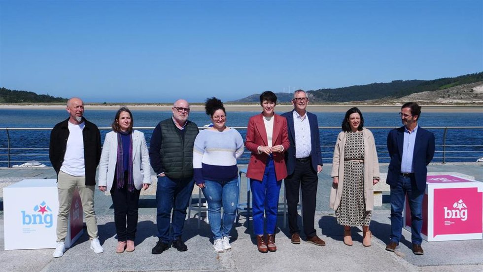 La portavoz del BNG, Ana Pontón, en un encuentro con candidatos del Bloque a alcaldías de la comarca de Bergantiños.
