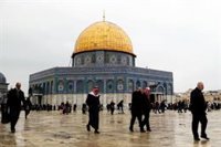 Más de 400 detenidos y varios heridos tras el asalto de la Policía de Israel  a la mezquita de Al-Aqsa (Jerusalén)