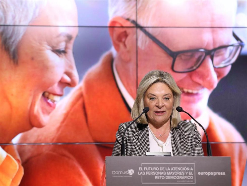 Archivo - La presidenta de DomusVi España, Josefina Fernández, interviene en un encuentro informativo, en el Auditorio Meeting Place de Castellana, a 20 de abril de 2022, en Madrid (España). En el evento, organizado por Europa Press y bajo el título La