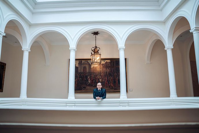 Archivo - El ministro de Asuntos Exteriores, Unión Europea y Cooperación, José Manuel Albares, posa durante una entrevista para Europa Press en el Palacio de Viana, a 22 de diciembre de 2022, en Madrid (España). José Manuel Albares se licenció en Derech