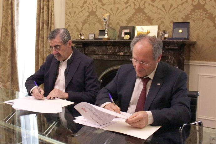 La Agencia Valenciana Antifraude y la SGISE firman un protocolo para poner en marcha los buzones de denuncia y el Plan de Integridad