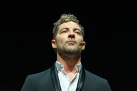 Localizan con vida al hermano del cantante David Bisbal en Roquetas de Mar (Almería) tras su desaparición este martes