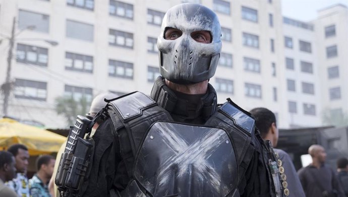 Frank Grillo (Crossbones) carga contra Marvel: "Me he ido a DC porque me decepcionaron"