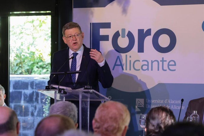El president de la Generalitat, Ximo Puig, en el Foro Alicante.