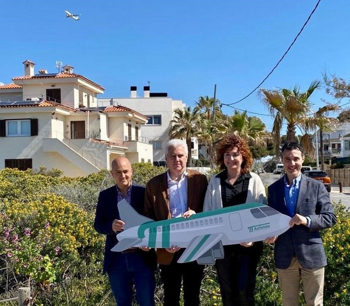 El candidato de la formación regionalista al Govern, Josep Meli, durante la presentación de la propuesta de creación de una compañía aérea balear para garantizar la conectividad de los ciudadanos de las Islas