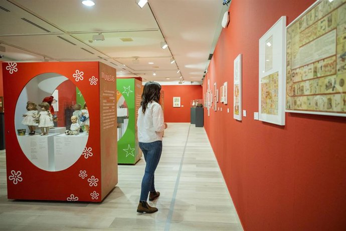 Archivo - Exposición "Jugar y soñar. Historia del juguete español", que puede visitarse hasta el próximo 28 de mayo en el Patio de la Infanta