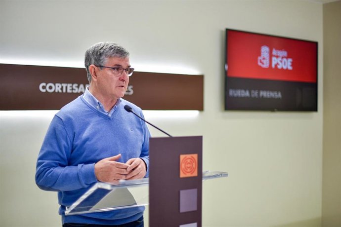 El portavoz del Grupo Socialista en las Cortes de Aragón, Vicente Guillén.