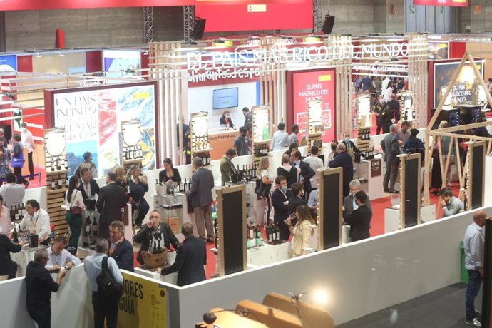 Archivo - Gente en el Salón Gourmets