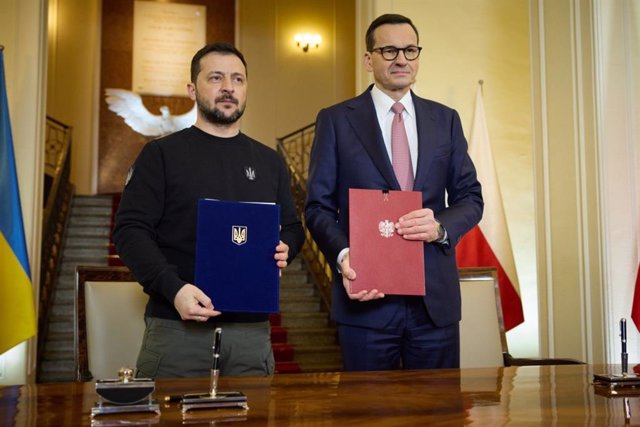 El presidente de Ucrania, Volodimir Zelenski, y el primer ministro de Polonia, Mateusz Morawiecki