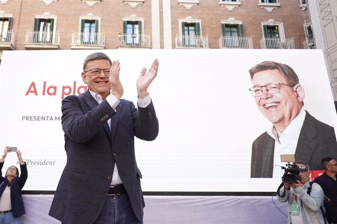 El 'president' de la Generalitat y secretario general del PSPV-PSOE, Ximo Puig, durante el acto 'Nos vemos a la Plaza'