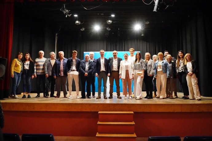 Miembros del PP durante el acto de presentación del candidato.