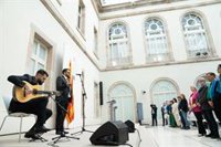 El Parlament aboga por preservar la cultura gitana y combatir la discriminación en Catalunya