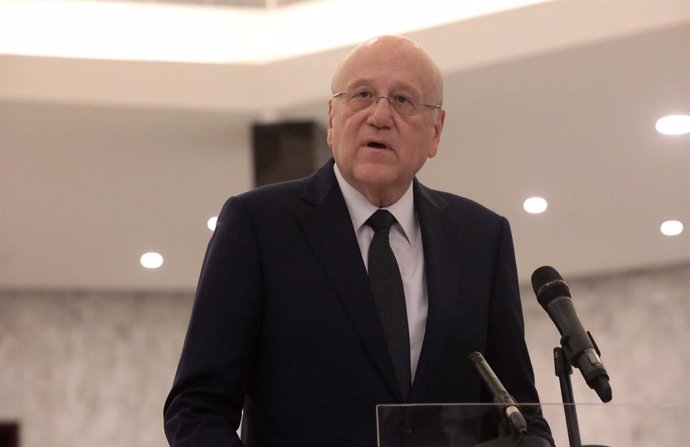 Archivo - BEIRUT, June 23, 2022  -- Najib Mikati speaks at a press conference after being re-appointed as Lebanon's prime minister-designate at Baabda Palace near Beirut, Lebanon, on June 23, 2022. Najib Mikati was re-appointed as Lebanon's prime minist