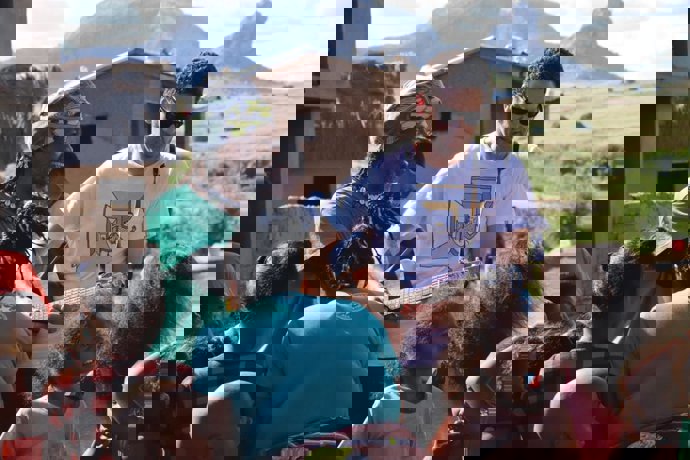 Agua de Coco graba el documental "Fanantenana, música para la esperanza"