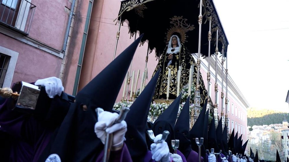Las Turbas de Cuenca acompañan al Jesús Nazareno este Viernes Santo