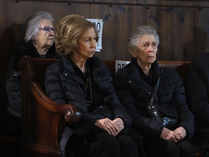La Reina Doña Sofía asiste a la Procesión del Cristo de la Sangre, a 6 de abril de 2023, en Palma, Mallorca, Islas Baleares (España).