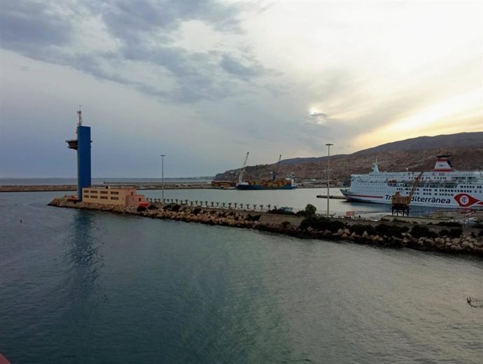 Puerto de Almería.