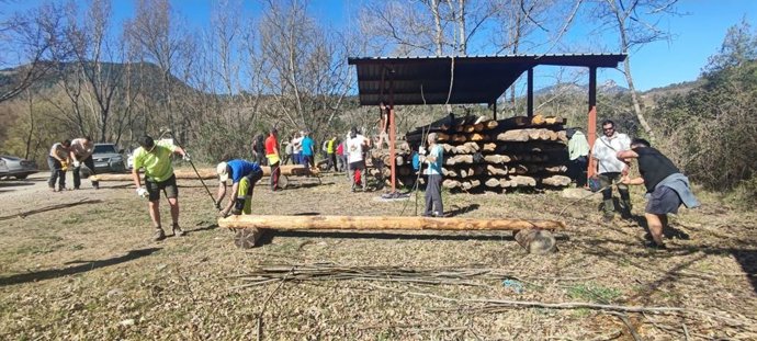 Tareas de retorcer berdugos para la construcción de las nabatas.