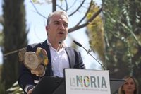 Bendodo insta a Esquerra y PSOE a pedir disculpas por el "nuevo insulto" con la parodia de la Virgen del Rocío