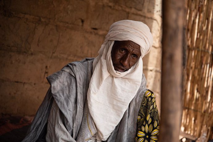 Archivo - March 16, 2022, Bamako, Bamako District, Mali: Aboubacrine Ag Aghali, 70, fled Timbuktu in 2012 during the occupation.  He now lives with his family in Gouana, a suburb of Bamako. He has 8 children. He continues to work as an artisan. He makes