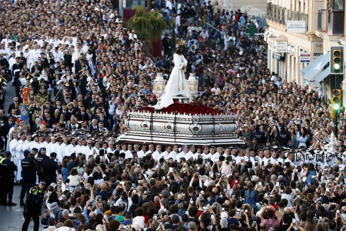 Salida procesional de Nuestro Padre Jesús Cautivo por la calles de Málaga, a 3 de abril de 2023.