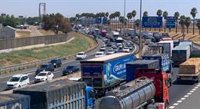 Retenciones kilométricas en el regreso a Sevilla por la A-4, la AP-4 y la N-IV