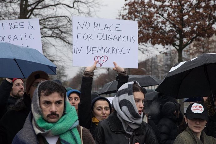 Archivo - Imagen de archivo de una manifestación en Berlín (Alemania) en solidaridad con el pueblo de Georgia en el marco de las protestas por la ley de agentes extranjeros en el país