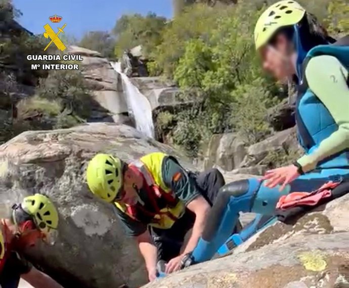 Rescate en la Garganta de los Papúos en Jerte