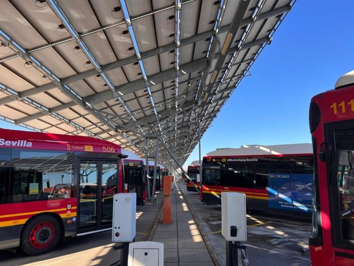 Instalaciones de Tussam en la avenida de Andalucía.
