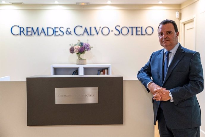 Francisco Fernández, socio director de Cremades&Calvo Sotelo, en las oficinas de esta consultora en Sevilla.