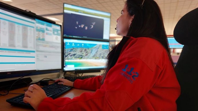 Archivo - Sala operativa del Centro Coordinador de Emergencias y Seguridad (Cecoes) 1-1-2