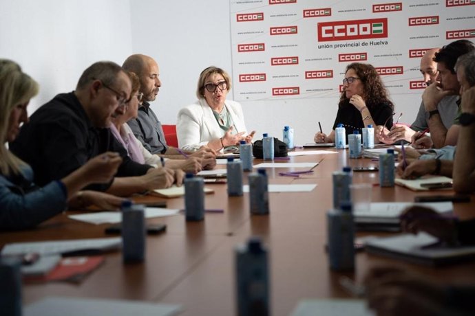 Reunión entre IU y CCOO en Huelva.