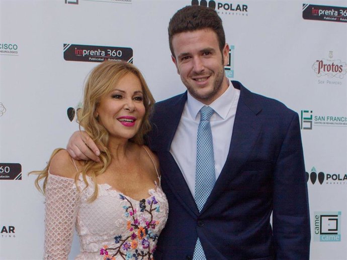 Archivo - Ana Obregón y Aless Lequio, en una imagen de archivo    Europa Press Reportajes / Europa Press    (Foto de ARCHIVO)    14/6/2016