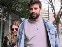 Gerard Piqué reaparece, muy serio y arropado por Clara Chía, tras la marcha de Shakira con sus hijos a Miami