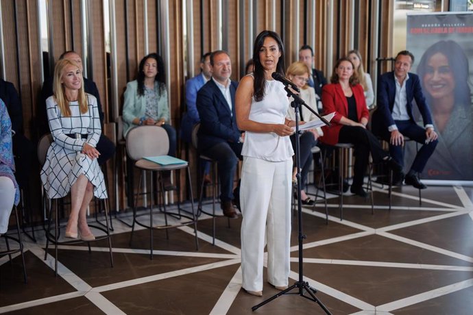 La candidata de Ciudadanos (Cs) a la Alcaldía de Madrid, Begoña Villacís, presenta la lista electoral en Ginkgo Restaurant & Sky Bar del Hotel VP Plaza España, a 11 de abril de 2023, en Madrid (España). 