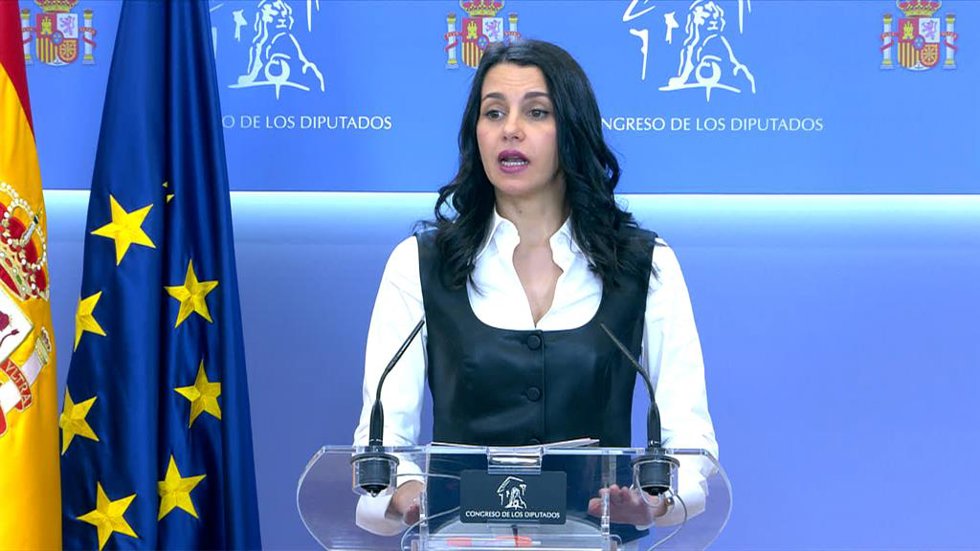 Cs acusa al Gobierno de ser un "espantapájaros" de empresas por la marcha de Fer