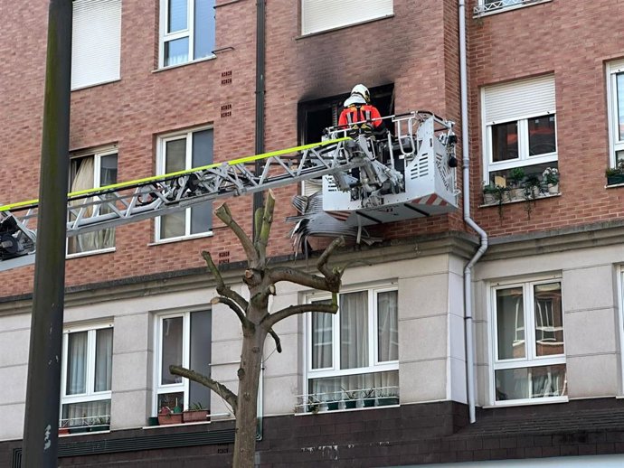Imagen del incendio en Oviedo.