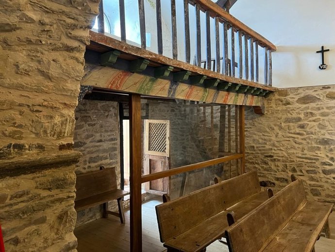 Interior de la iglesia de San Miguel.