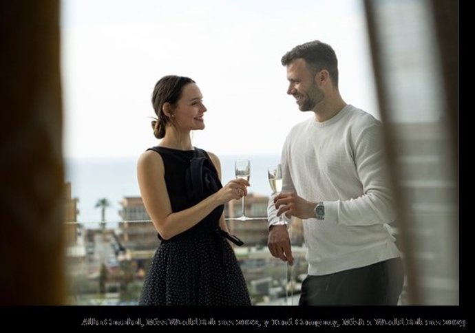 (De Izquierda A Derecha) Miss World Balears 2022, Alba Canabal, Y Mister World Balears 2023, Toni Company